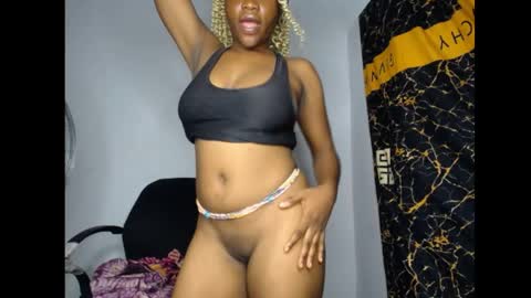 Snapshot of bellababy7 chatting on 23, 5, 2026 bella online show from 23, 5, 2026