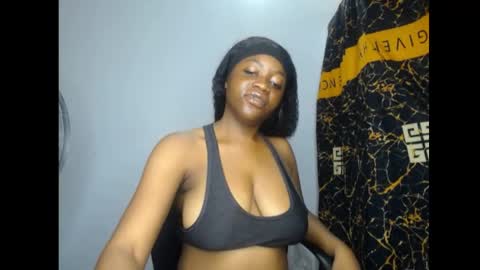 Snapshot of bellababy7 chatting on 7, 6, 2026 bella online show from 7, 6, 2026