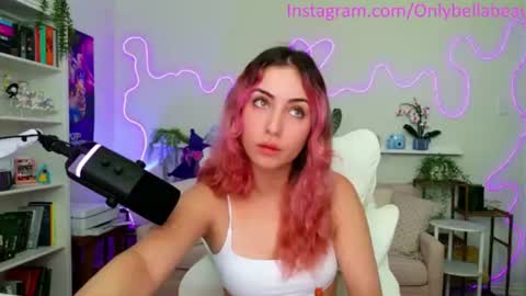 Snapshot of bellabeauu chatting on 22, 6, 2026 bella beau online show from 22, 6, 2026