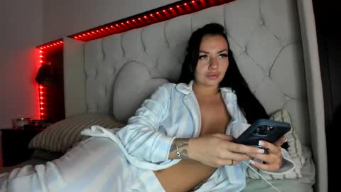 Snapshot of bellablackuk chatting on 17, 5, 2026 Bella Black online show from 17, 5, 2026