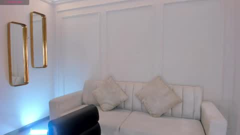  Bella C  online show from 24, 4, 2026