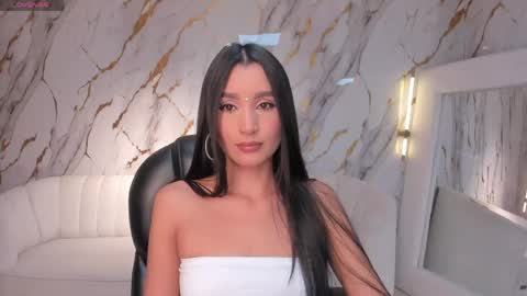  Bella C  online show from 26, 4, 2026