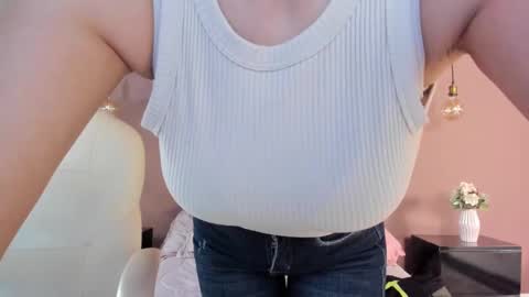 Bella Clair online show from 8, 2, 2025