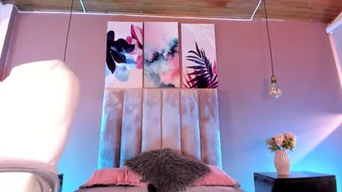 Bella Clair online show from 20, 11, 2025