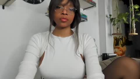 Snapshot of bellahproudly chatting on 27, 5, 2026 Bellah online show from 27, 5, 2026