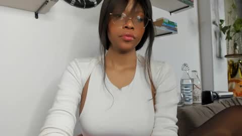 Snapshot of bellahproudly chatting on 31, 5, 2026 Bellah online show from 31, 5, 2026
