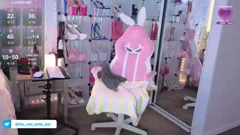 Bella Lexi online show from 4, 5, 2026