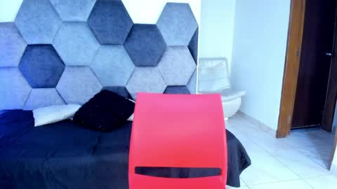 Bella Nix big tits online show from 25, 4, 2026