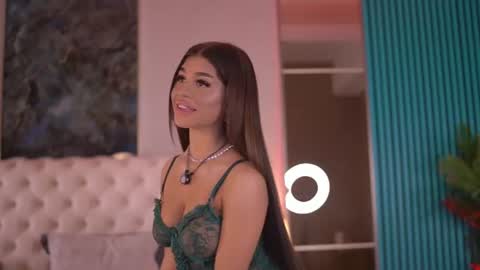 Bella online show from 29, 7, 2026