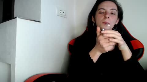 Snapshot of bellaqueen0701 chatting on 27, 2, 2025 bellaqueen0701 online show from 27, 2, 2025