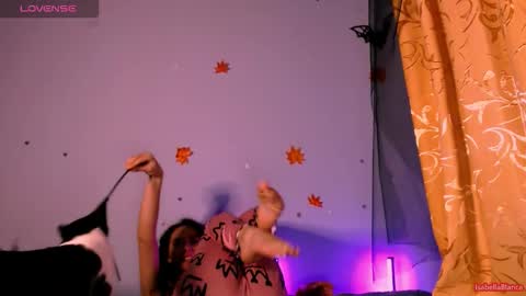 Snapshot of bellaqueen0701 chatting on 6, 11, 2025 bellaqueen0701 online show from 6, 11, 2025