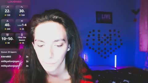 Snapshot of bellaqueen0701 chatting on 19, 11, 2025 bellaqueen0701 online show from 19, 11, 2025