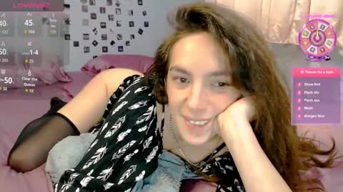 Snapshot of bellaqueen0701 chatting on 29, 11, 2025 bellaqueen0701 online show from 29, 11, 2025