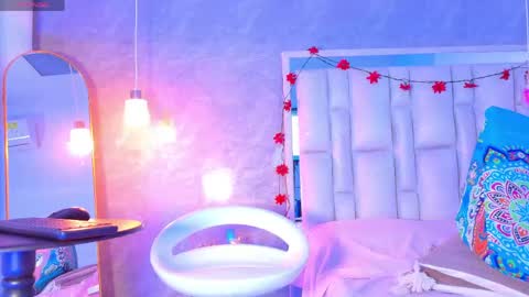 BellaSanderrs online show from 25, 4, 2026