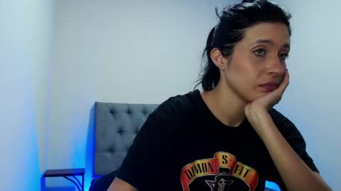    online show from 23, 4, 2026