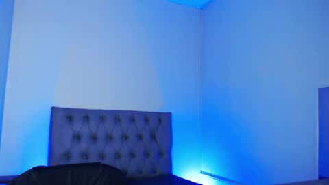    online show from 27, 4, 2026