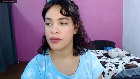 Snapshot of belle_katty000 chatting on 5, 12, 2025 SOFIA online show from 5, 12, 2025