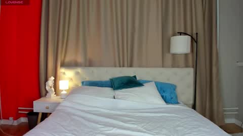 Snapshot of belle_wa1ker chatting on 10, 10, 2025 Belle online show from 10, 10, 2025