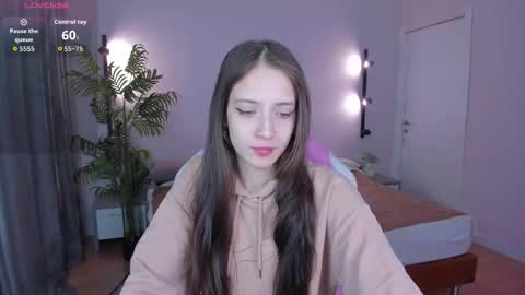 Snapshot of belle_wa1ker chatting on 23, 11, 2025 Belle online show from 23, 11, 2025