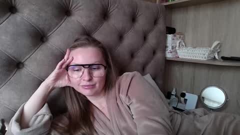 Snapshot of belleamiee chatting on 27, 9, 2025 Amelia online show from 27, 9, 2025