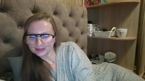 Snapshot of belleamiee chatting on 12, 10, 2025 Amelia online show from 12, 10, 2025