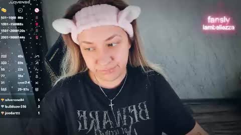 Your Annabelle Wolf  online show from 17, 6, 2026