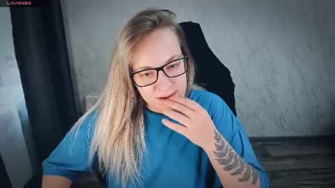 Your Annabelle Wolf  online show from 2, 7, 2026