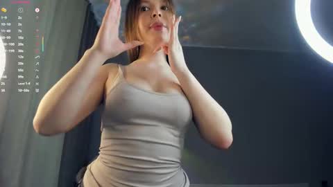 Bella online show from 3, 11, 2025