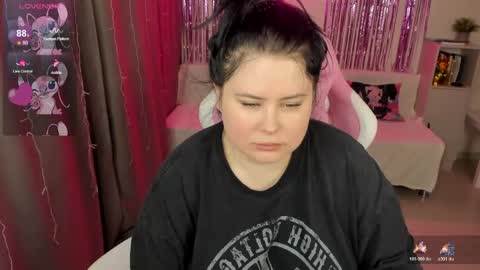 Snapshot of bellybooxo chatting on 4, 5, 2026 LinaBoo online show from 4, 5, 2026