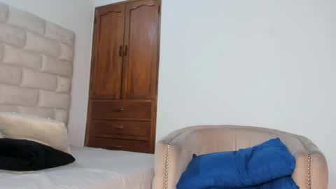 Snapshot of benbrownn chatting on 12, 10, 2025 online show from 12, 10, 2025