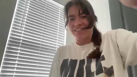 Snapshot of bendlikebecks chatting on 28, 5, 2026 bendlikebecks online show from 28, 5, 2026
