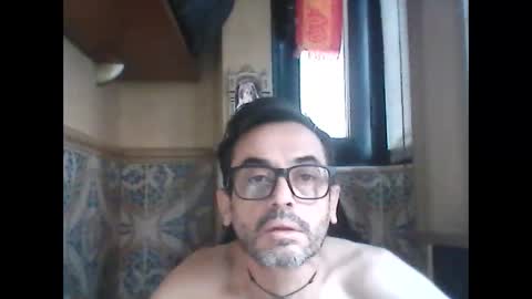 Snapshot of benidorm9 chatting on 24, 5, 2026 benidorm9 online show from 24, 5, 2026
