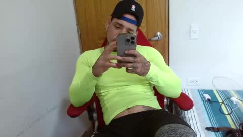 Snapshot of benjamin_isaac chatting on 27, 9, 2025 benjamin_isaac online show from 27, 9, 2025