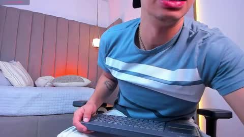 Snapshot of benjamin_more chatting on 18, 5, 2026 BENJAMIN online show from 18, 5, 2026