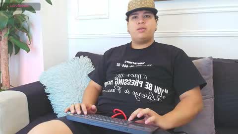 bennett_alejoo online show from 1, 11, 2025