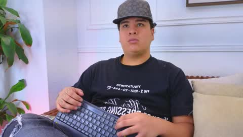 bennett_alejoo online show from 31, 3, 2026