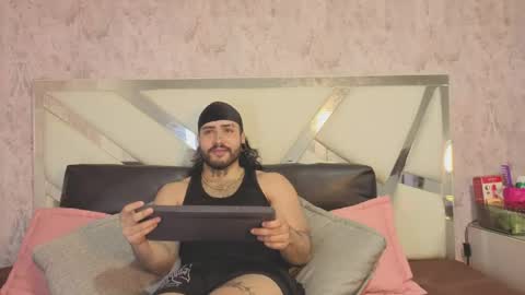 Benny and Mark online show from 27, 4, 2026