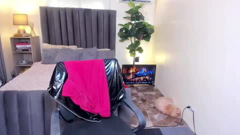 bentlyfuck online show from 27, 1, 2025