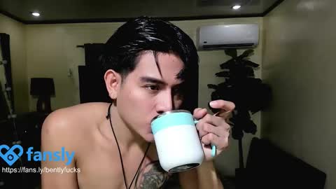 bentlyfuck online show from 11, 1, 2026