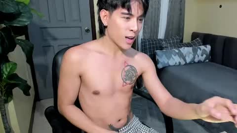 Snapshot of bentlyfuck chatting on 24, 5, 2026 bentlyfuck online show from 24, 5, 2026