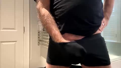 benz10001 online show from 16, 11, 2025