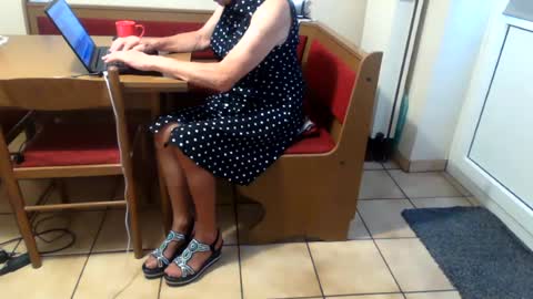 Bernadetanylon online show from 31, 7, 2026