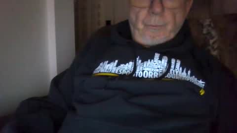 bernard1102 online show from 7, 1, 2025