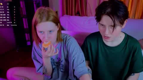 Snapshot of berry_assortment chatting on 9, 10, 2025 Your sweet Tara and Eva online show from 9, 10, 2025