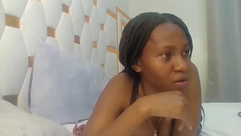 Snapshot of berryl8 chatting on 5, 10, 2025 berryl online show from 5, 10, 2025