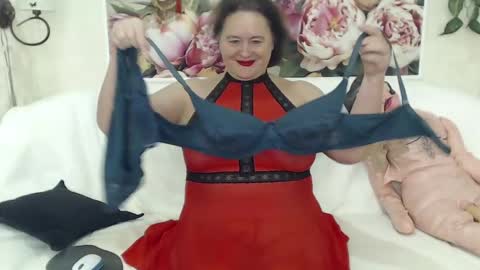 BerryShickX online show from 8, 12, 2024