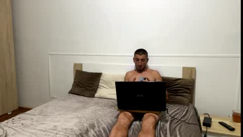 Alex and Victoria online show from 26, 7, 2026