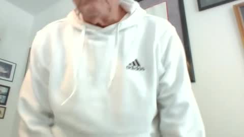 bestshot1951 online show from 6, 1, 2025