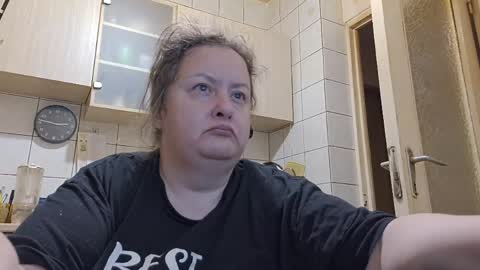 Snapshot of bethnorth chatting on 4, 5, 2026 bethnorth online show from 4, 5, 2026