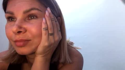 Snapshot of betty199175798 chatting on 16, 10, 2025 betty199175798 online show from 16, 10, 2025